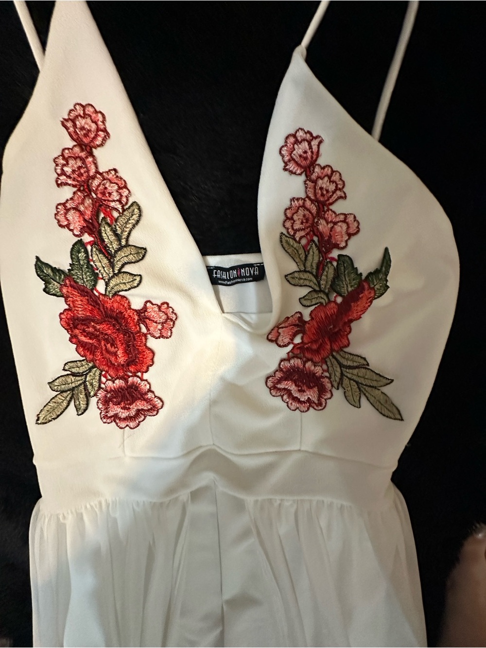 Fashion nova White High-Low Sheer Overlay Shorts with Floral Embroidery - Picture 2 of 3